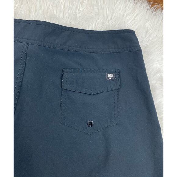 Billabong Women's Size 7 Black Unlined Board Shorts - Picture 4 of 7